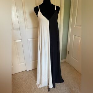 Vici Black and White Color Block Maxi Dress - Small